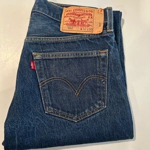 Levi’s 501 button fly jeans 32 30 men’s.